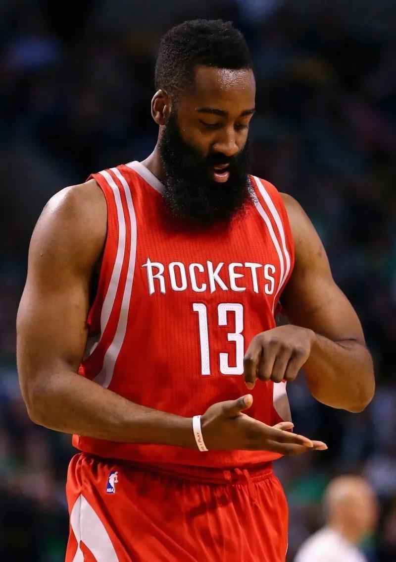 刚刚！迈阿密热火转会期调整名单哈登连续十场比赛得分超过势不可挡，穆古鲁扎爆冷击败DWG的简单介绍-九游体育入口